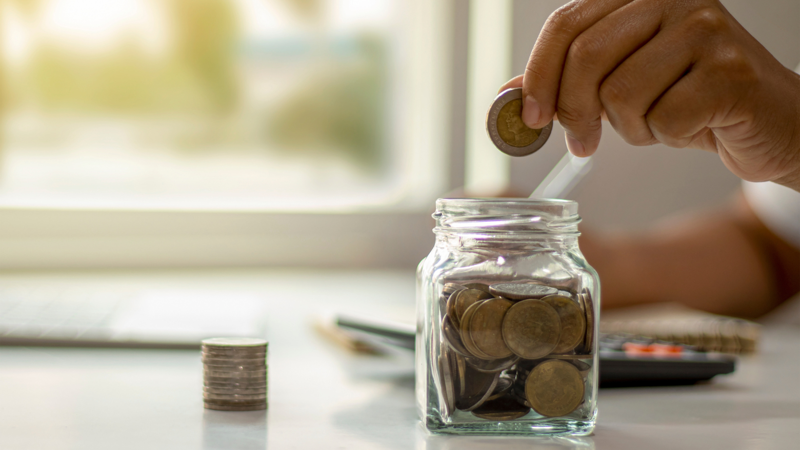 4 trucos para aprender a ahorrar en casa - Sin Deuda Group
