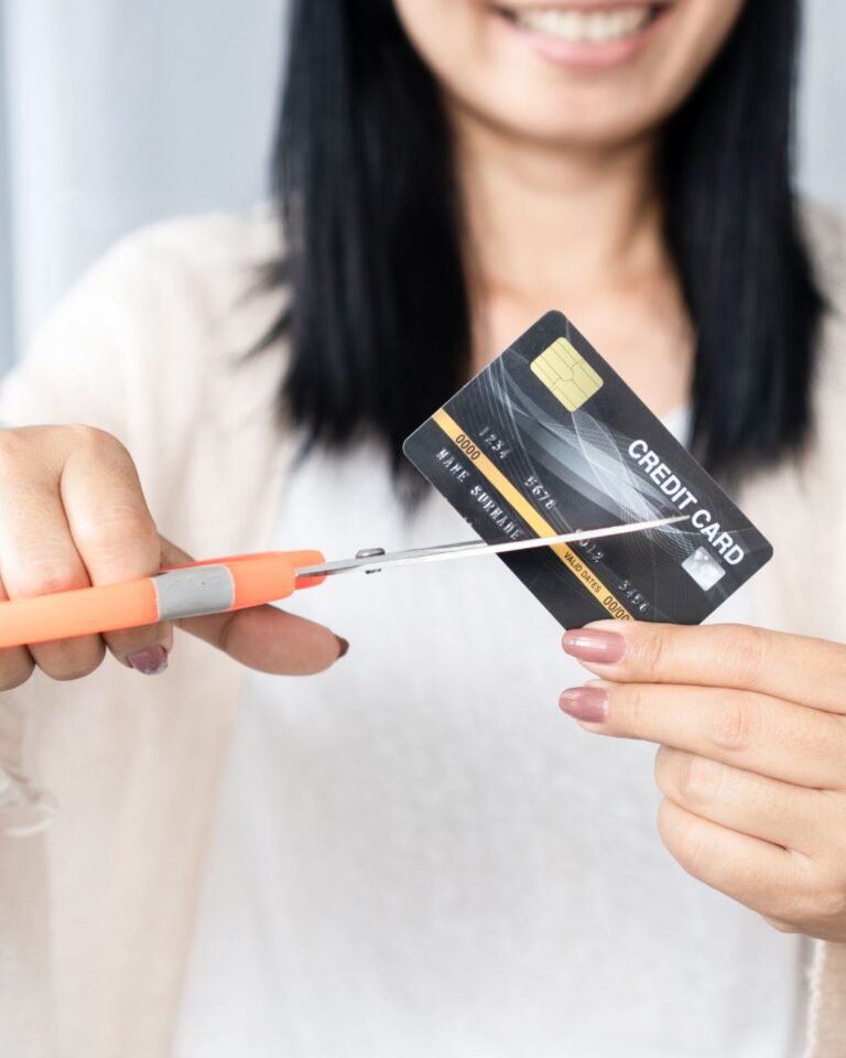 Cómo reconstruir tu historial crediticio después de la insolvencia